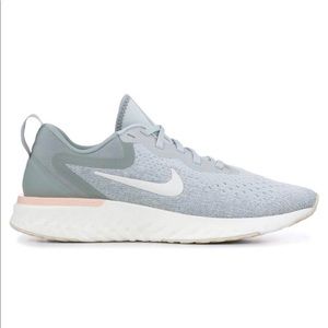 Nike Women’s Odyssey React Size 9
